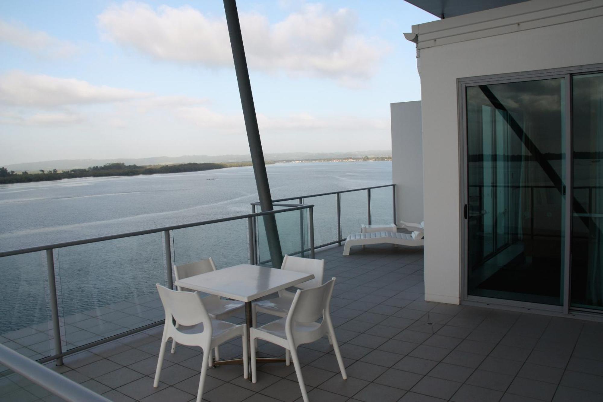 Ramada & By Wyndham Byron 4*