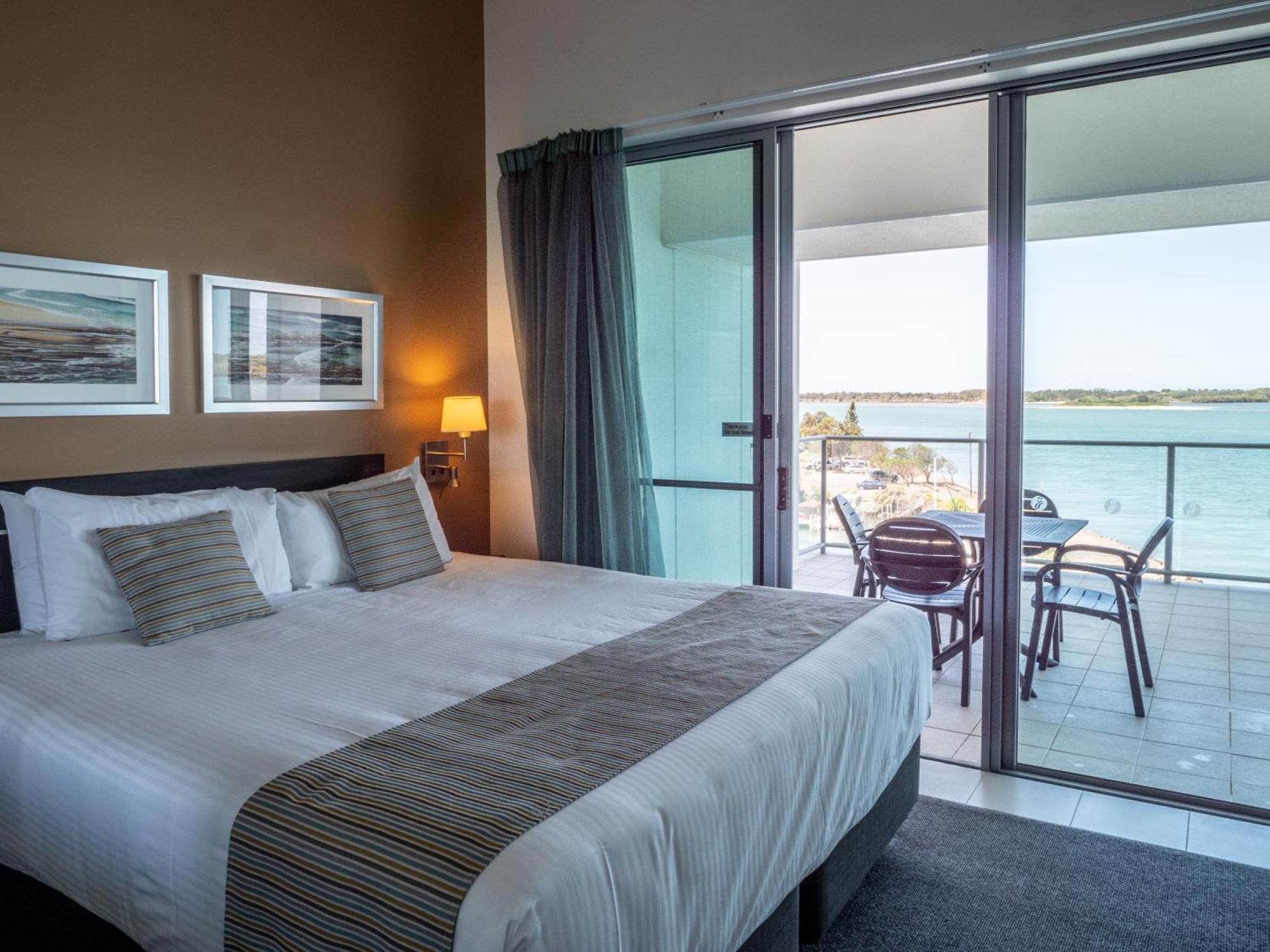 Hotel Ramada & By Wyndham Byron 4*