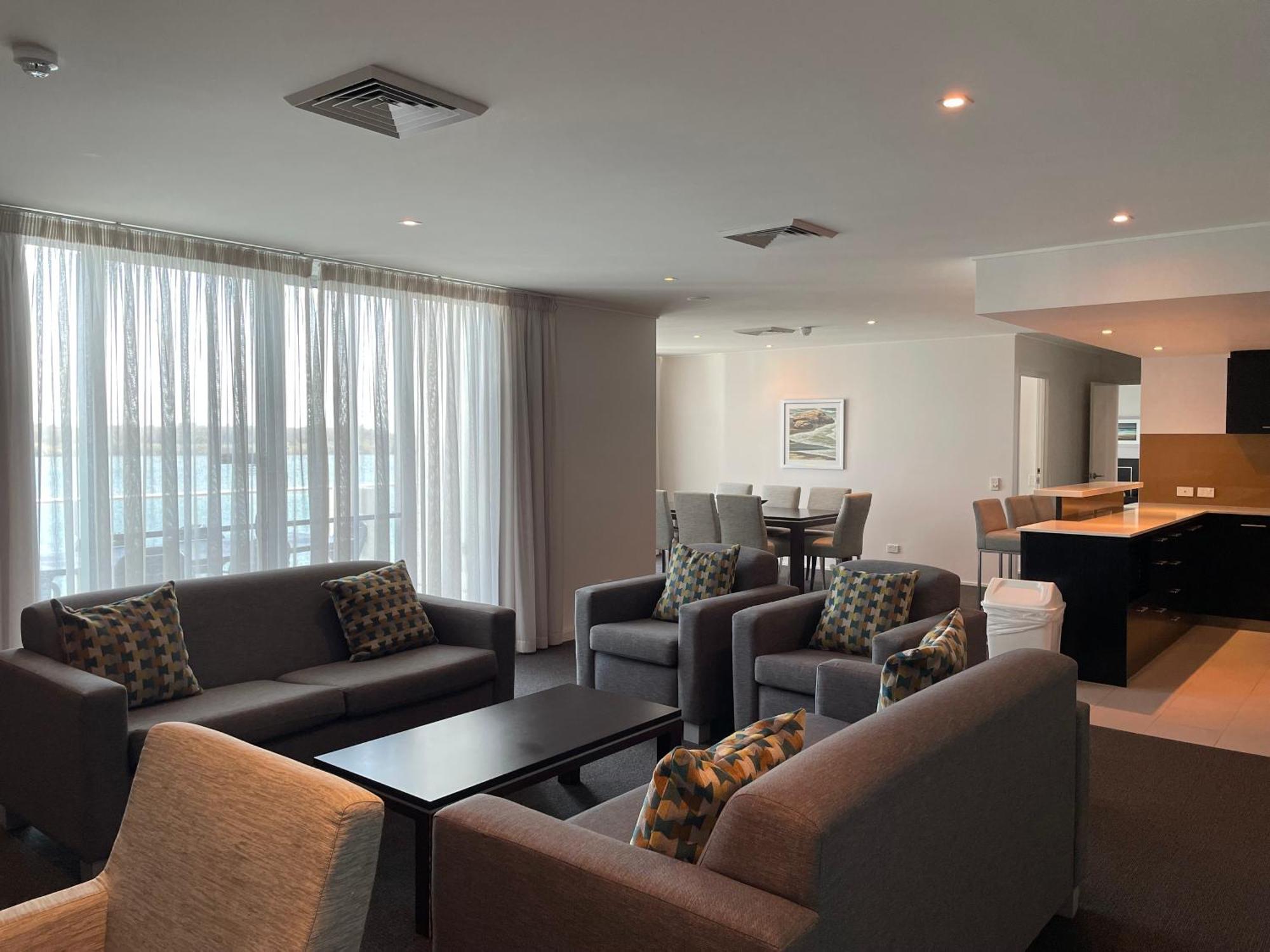 Hotel Ramada & By Wyndham Byron 4*