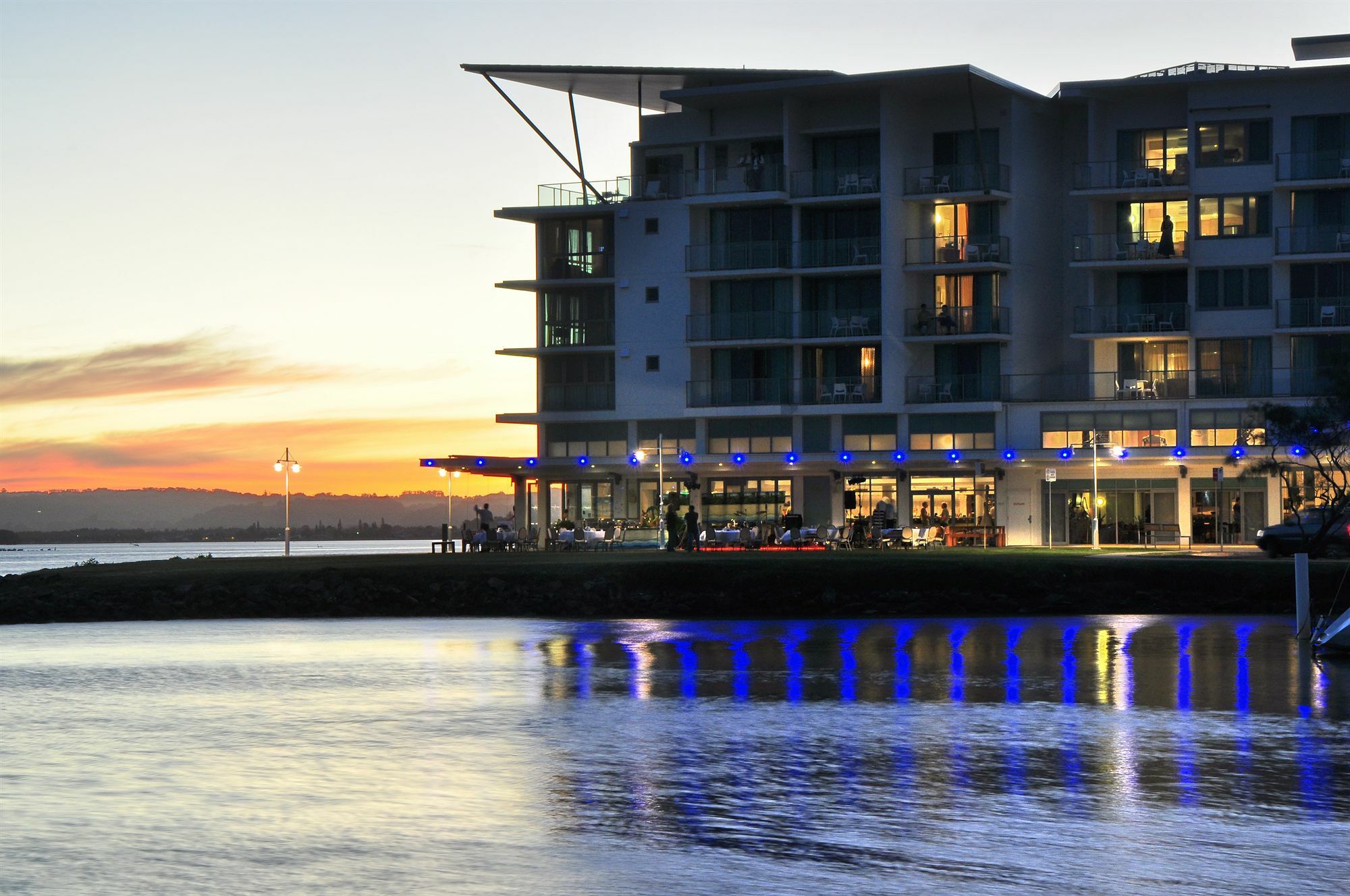 Ramada & By Wyndham Byron 4*